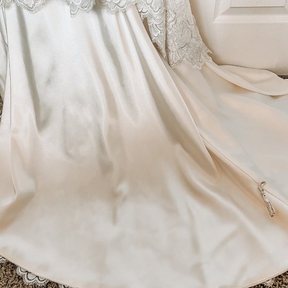 Sottero & Midgley Wyatt Custom Gown (DRY CLEANED) - Picture 4 of 9